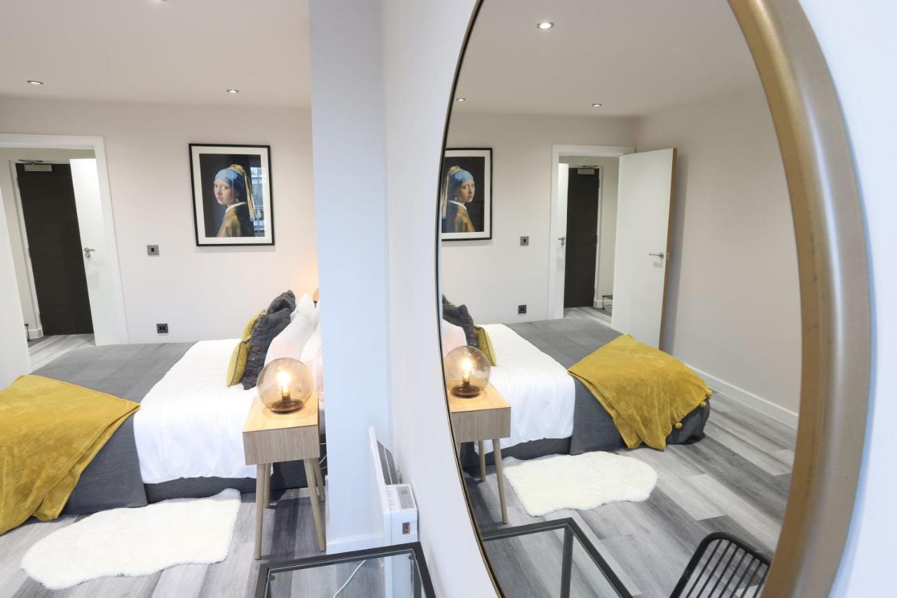 Birmingham Necairport Interchange Shortstay Homebase Buitenkant foto