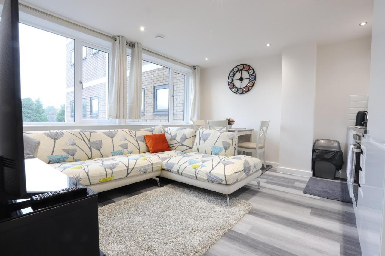 Birmingham Necairport Interchange Shortstay Homebase Buitenkant foto
